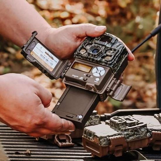 Prometheus Group Llc/Browning Camera Browning Trail Camera - Lithium Power Pack - 5FHDR/6FHDR